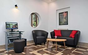 Ibis Berlin City Sued